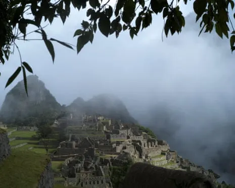 Debris blocking Train Tracks Strand Nearly 1,000 Tourists near Peru's Historic Site